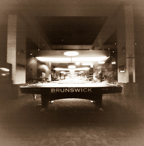 Brunswick TV Pool Table With Table Lamp